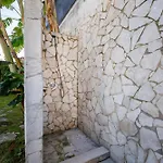 Guesthost - Armida Steps From The Sea Вилла Бари