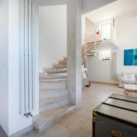 Guesthost - Armida Steps From The Sea Вилла *